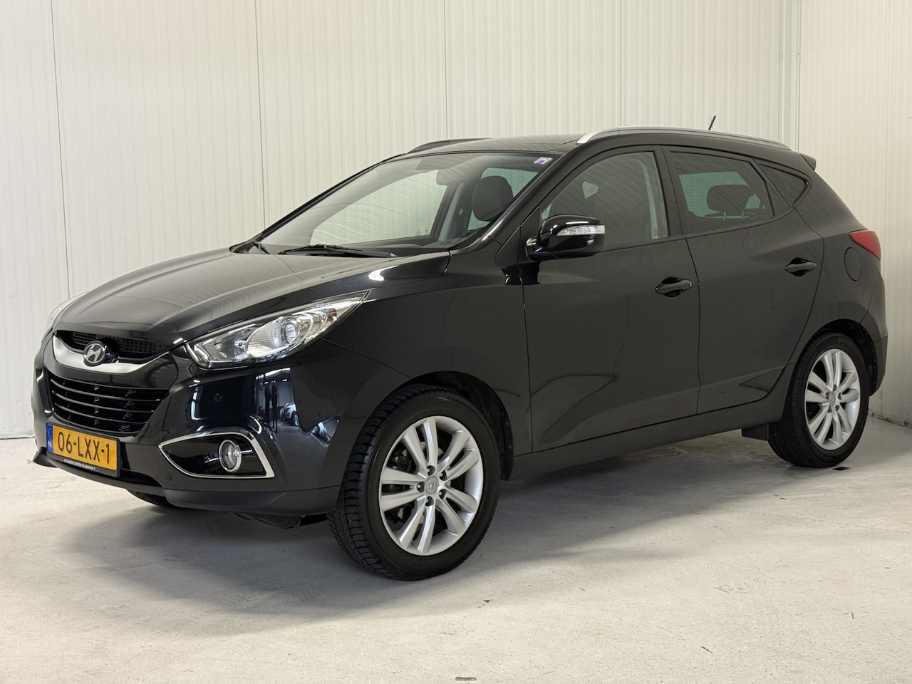 Hyundai ix35 - 2.0i i-Catcher // LEDER // NAVI // PANORAMADAK - AutoWereld.nl