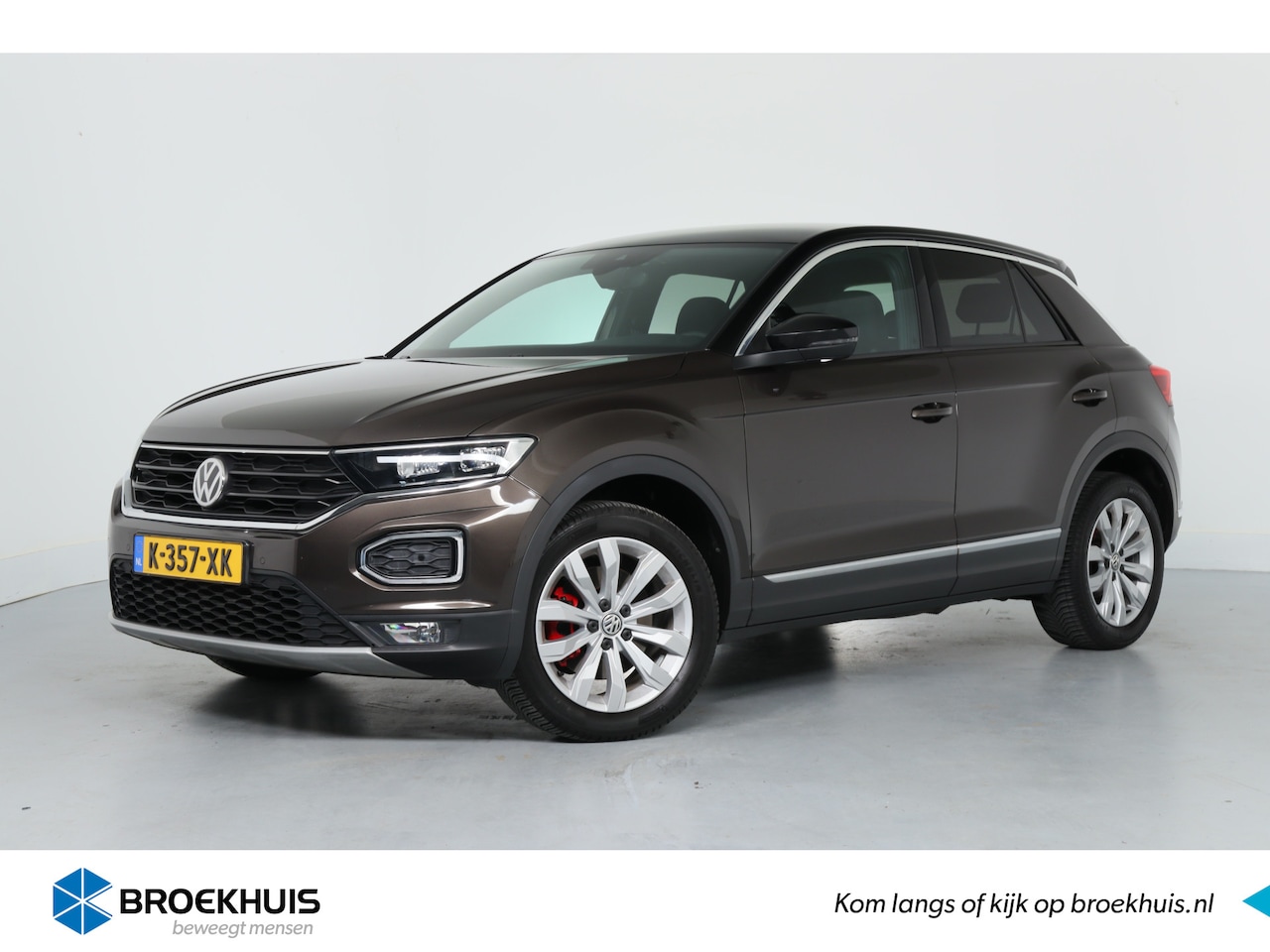 Volkswagen T-Roc - 1.5 TSI Sport Automaat | Navi | Stoel-Stuur Verwarming | Clima | Cruise Adaptive | Parkeer - AutoWereld.nl