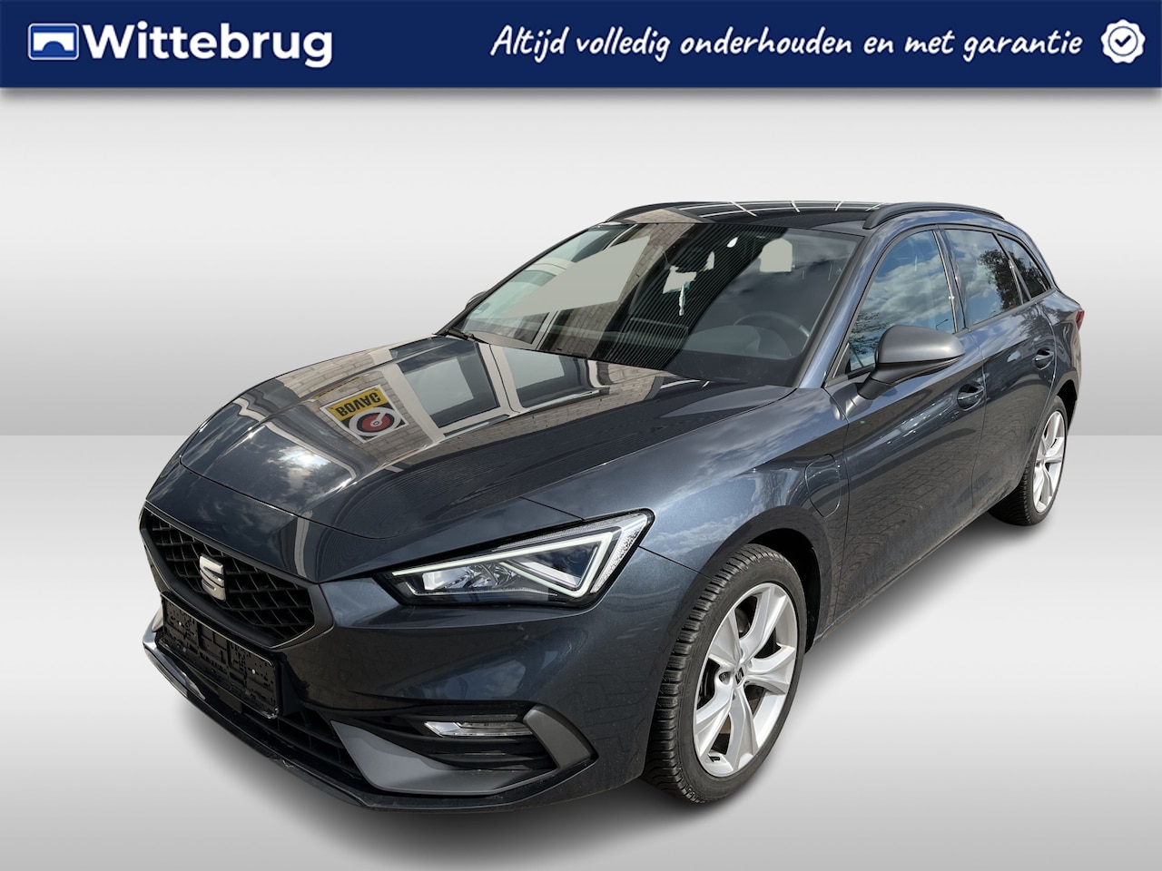 Seat Leon Sportstourer - 1.4 TSI eHybrid PHEV FR / AUTOMAAT/ MATRIX/ 17" LMV/ 3-ZONE CLIMA/ ELEKTR. STOELEN/ CRUISE - AutoWereld.nl