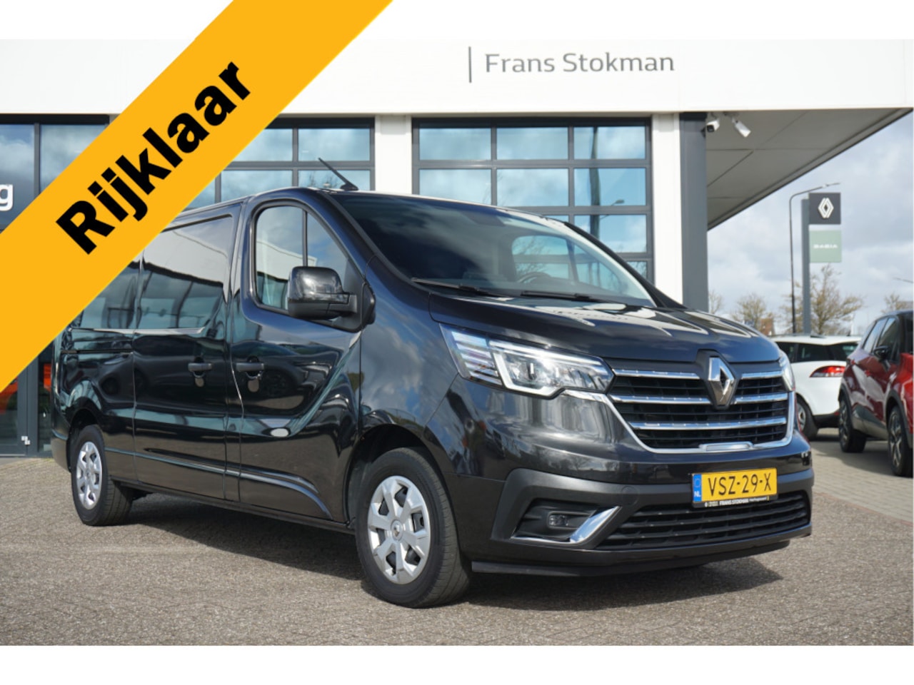 Renault Trafic - 2.0 dCi 130 T30 L2H1 Work Edition - AutoWereld.nl