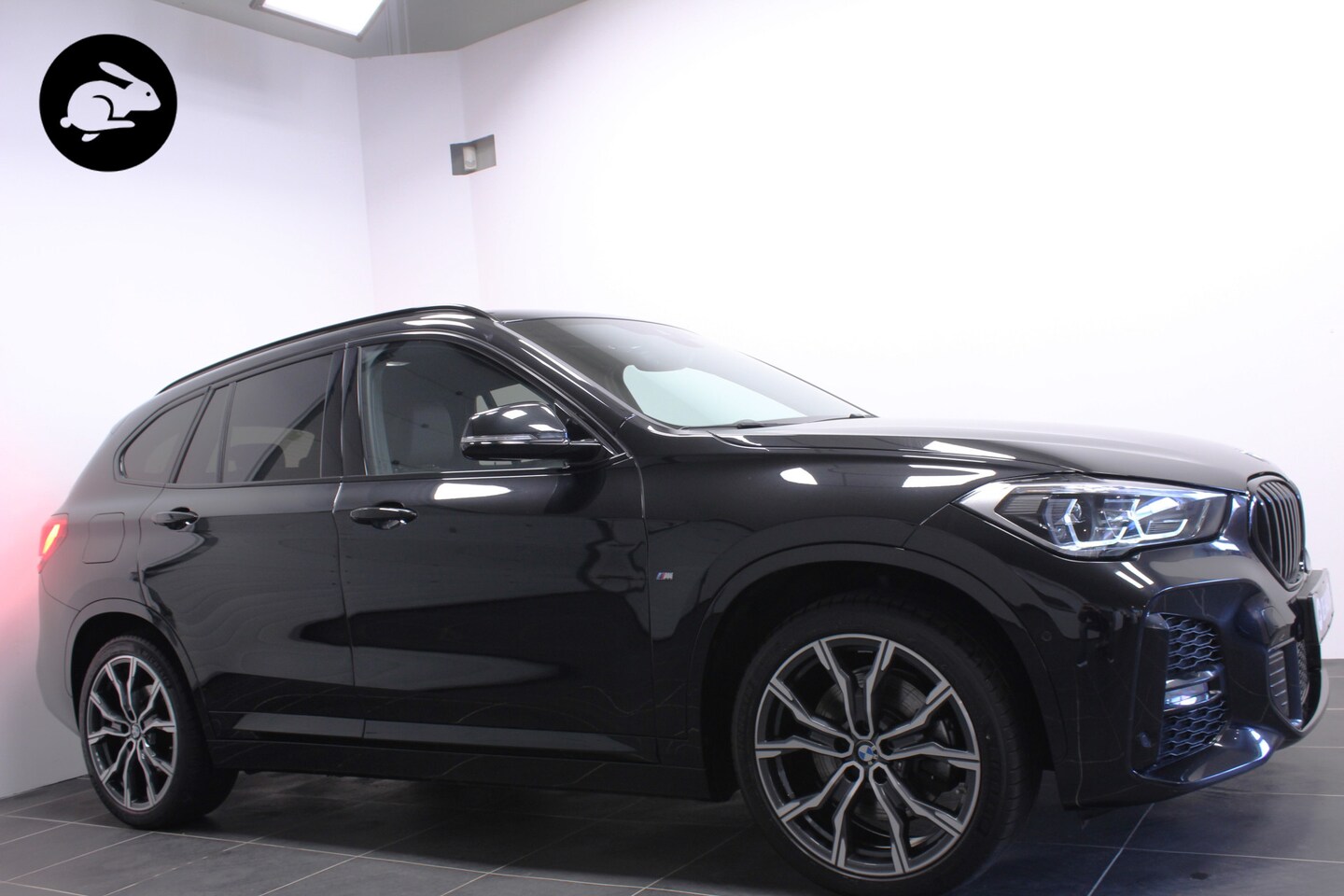 BMW X1 - xDrive25e M Sport/19 inch/Trekhaak/Acc/Leder - AutoWereld.nl