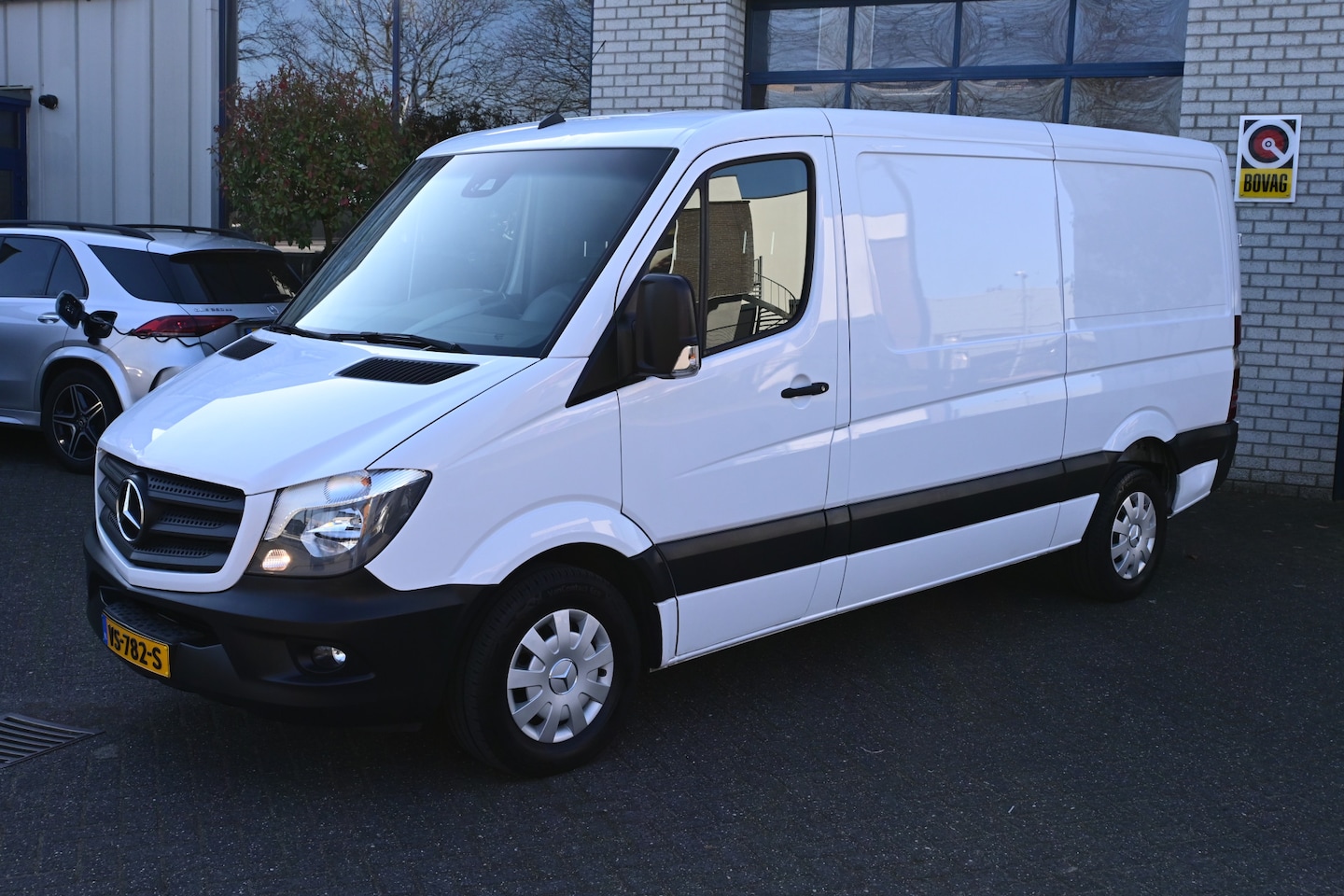 Mercedes-Benz Sprinter - 316 CDI L2H1 Geveerde stoel, Airco, Cruise control, Trekhaak - AutoWereld.nl