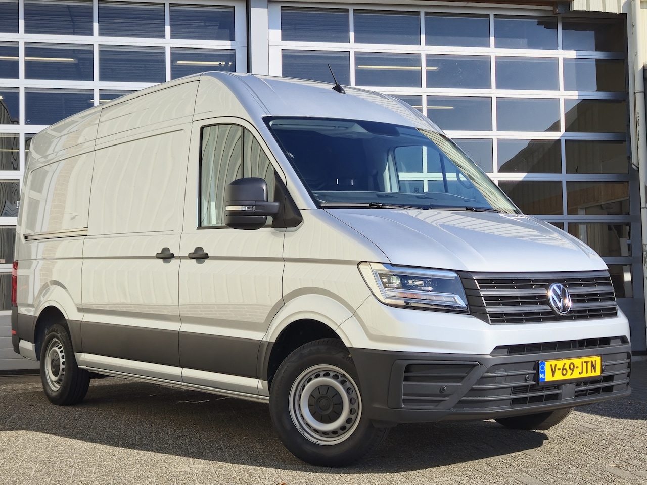 Volkswagen Crafter - BPM VRIJ EURO 6 | 35 2.0 TDI L3H3 140 PK | ACC | SMARTLINK | LED - AutoWereld.nl