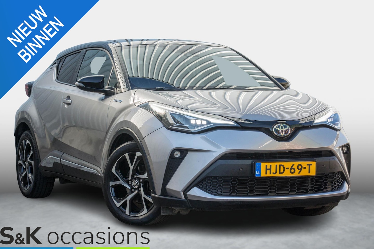 Toyota C-HR - 1.8 Hybrid Executive BI-TONE JBLsound Leder - AutoWereld.nl