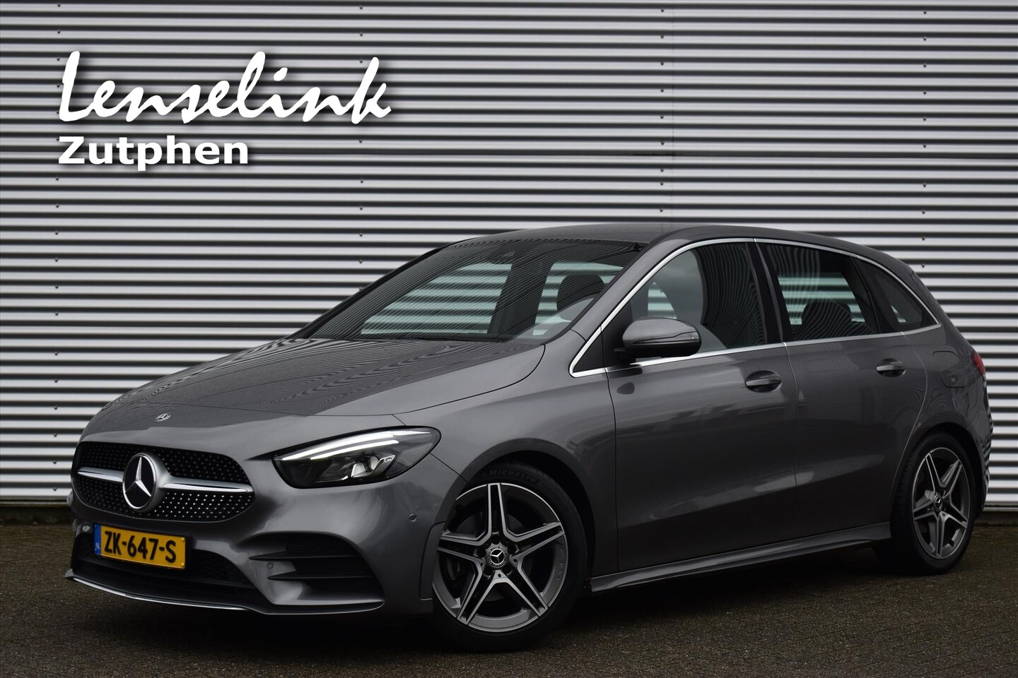 Mercedes-Benz B-klasse - B180 Business Solution AMG | Incl. garantie | Camera | Widescreen | Carplay | Elek. achter - AutoWereld.nl