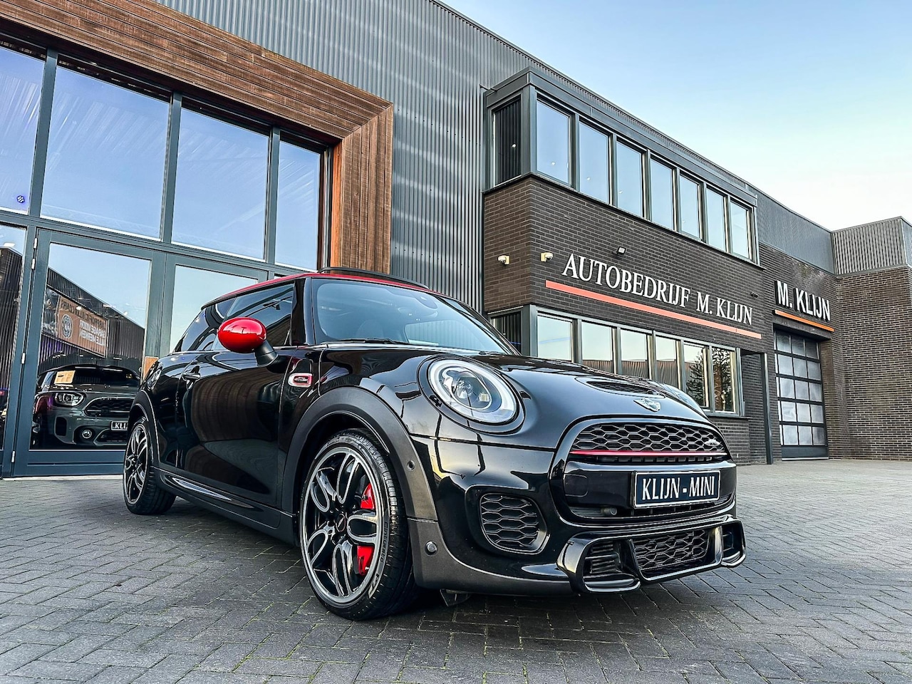 MINI John Cooper Works - Mini 2.0 Chili F1 aut 231pk/pano/hk/camera/bomvol - AutoWereld.nl