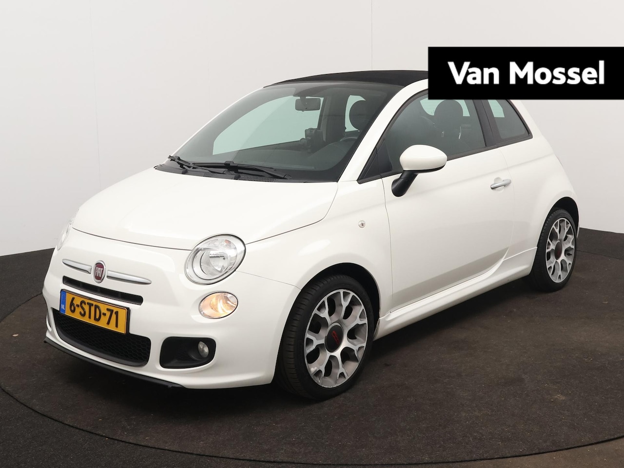 Fiat 500 C - 0.9 TwinAir Lounge | Half-Leder | Navigatie| PDC | LMV | Cabrio | Parkeer sensoren - AutoWereld.nl