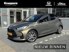 Toyota Yaris - 1.5 Hybrid 130 Bi-Tone Dodehoekdetectie, Lederen bekleding, Parkeersensoren , All-in Rijkl