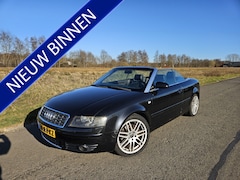 Audi A4 Cabriolet - 2.4 V6 Exclusive