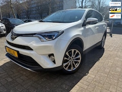 Toyota RAV4 - 2.0 VVT-i AWD Style Camera/Leer/Opendak/Trekh