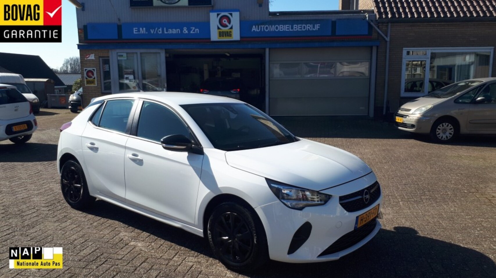 Opel Corsa - 1.2 Edition RADIO/AIRCO/NAVI/CRUISE/ELEC.SPIEGELS+RAMEN VOOR