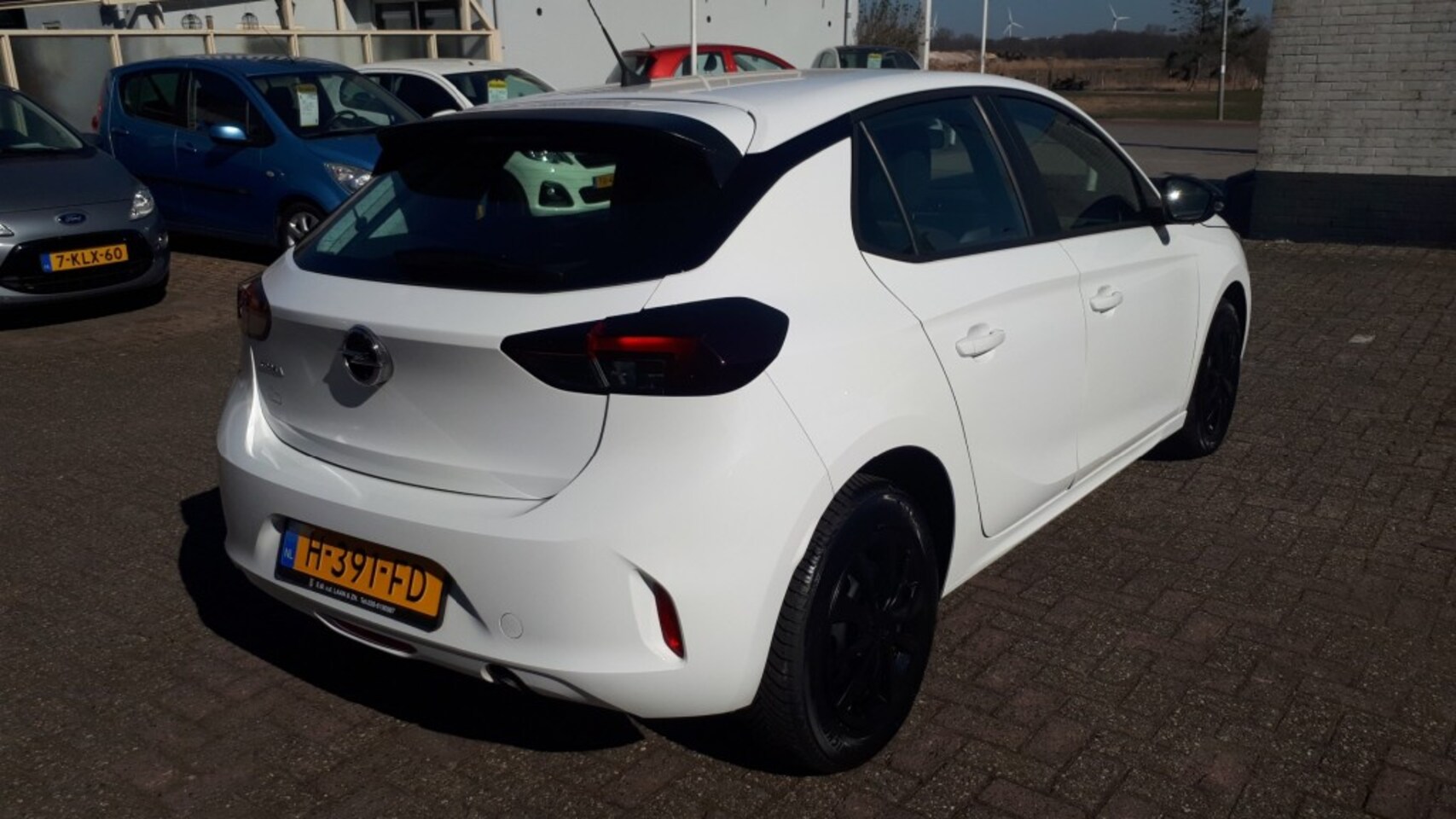Opel Corsa - 1.2 Edition RADIO/AIRCO/NAVI/CRUISE/ELEC.SPIEGELS+RAMEN VOOR