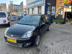 Ford Fiesta - 1.4-16V Futura 3 maanden garantie nieuwe apk aflevering beurt compleet gereinigd / gepoets