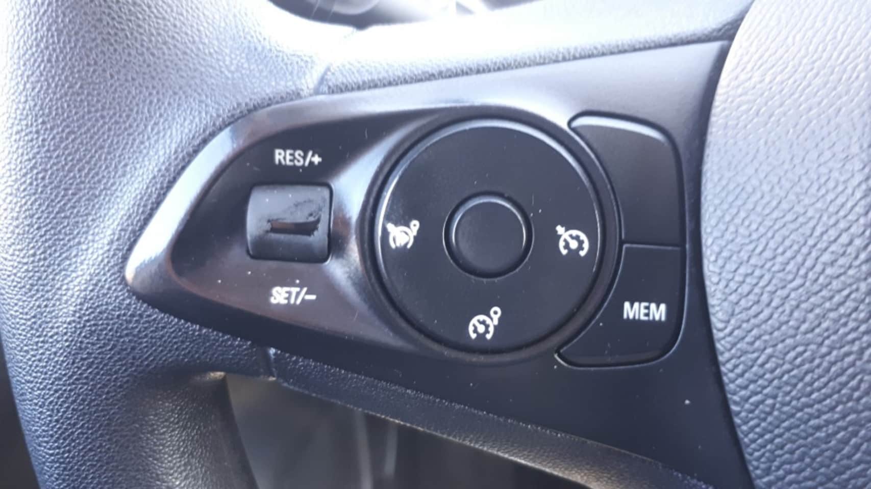 Opel Corsa - 1.2 Edition RADIO/AIRCO/NAVI/CRUISE/ELEC.SPIEGELS+RAMEN VOOR