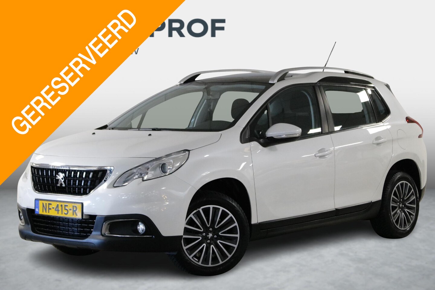 Peugeot 2008 - 1.2 PureTech Blue Lion Automaat! Airco | DAB | Panorama | Navi | Carplay. - AutoWereld.nl