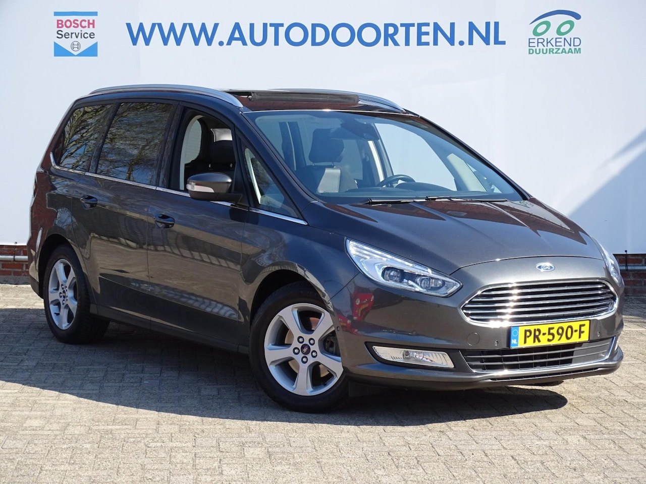 Ford Galaxy - 2.0 Titanium|7 PERSOONS|TREKHAAK|PANO|VOL - AutoWereld.nl