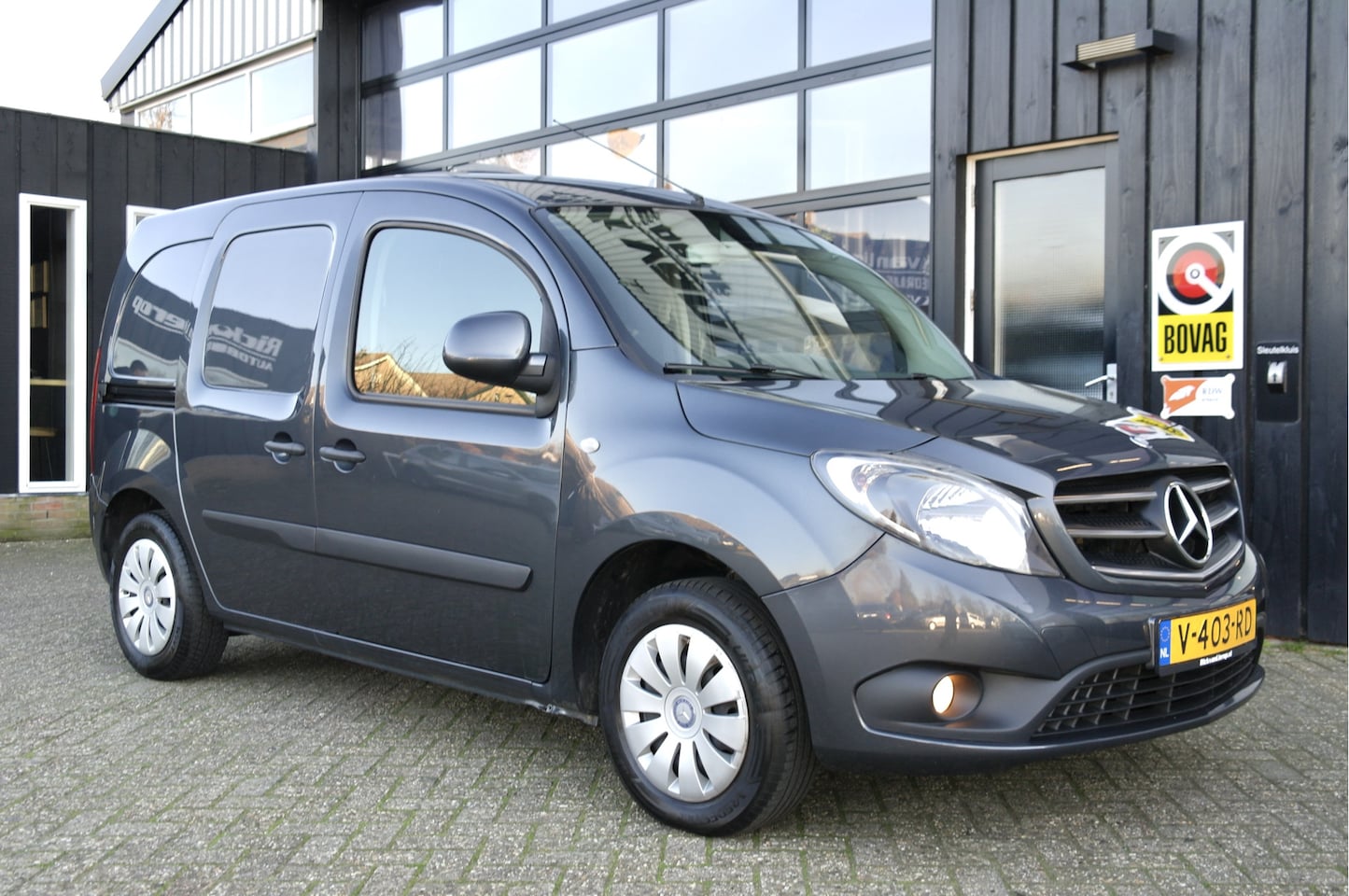 Mercedes-Benz Citan - 109 CDI BlueEFFICIENCY | NL-Auto | Airco | 3-Zits | Cruise - AutoWereld.nl