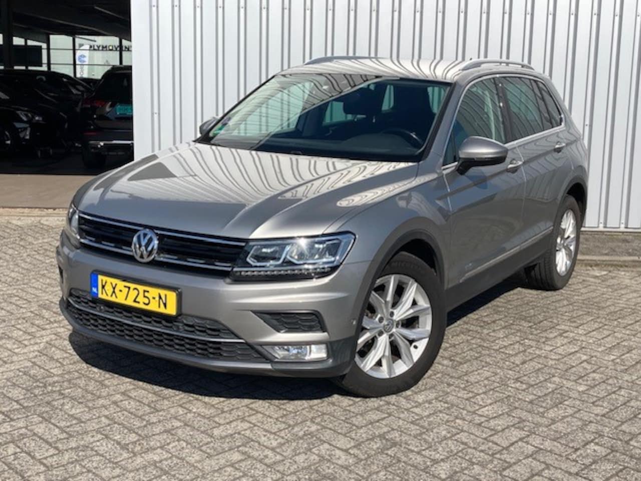 Volkswagen Tiguan - 1.4 TSI ACT Highline 150pk DSG/AUT | Adaptief cruise control | Led koplampen | Navigatie | - AutoWereld.nl