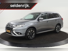 Mitsubishi Outlander - 2.0 PHEV Executive | Stoelverwarming | Trekhaak | Camera | Keyless | Leder/Alcantara | Nav