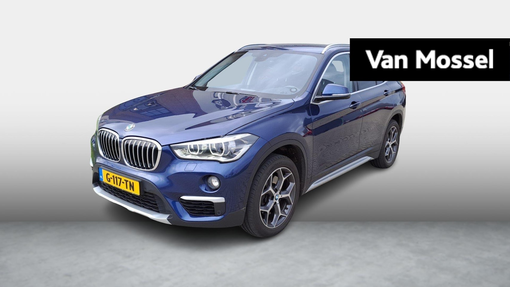 BMW X1 - sDrive20i High Executive | Afneembare Trekhaak | Navigatie | Stoel Verwarming | Harman Kar - AutoWereld.nl