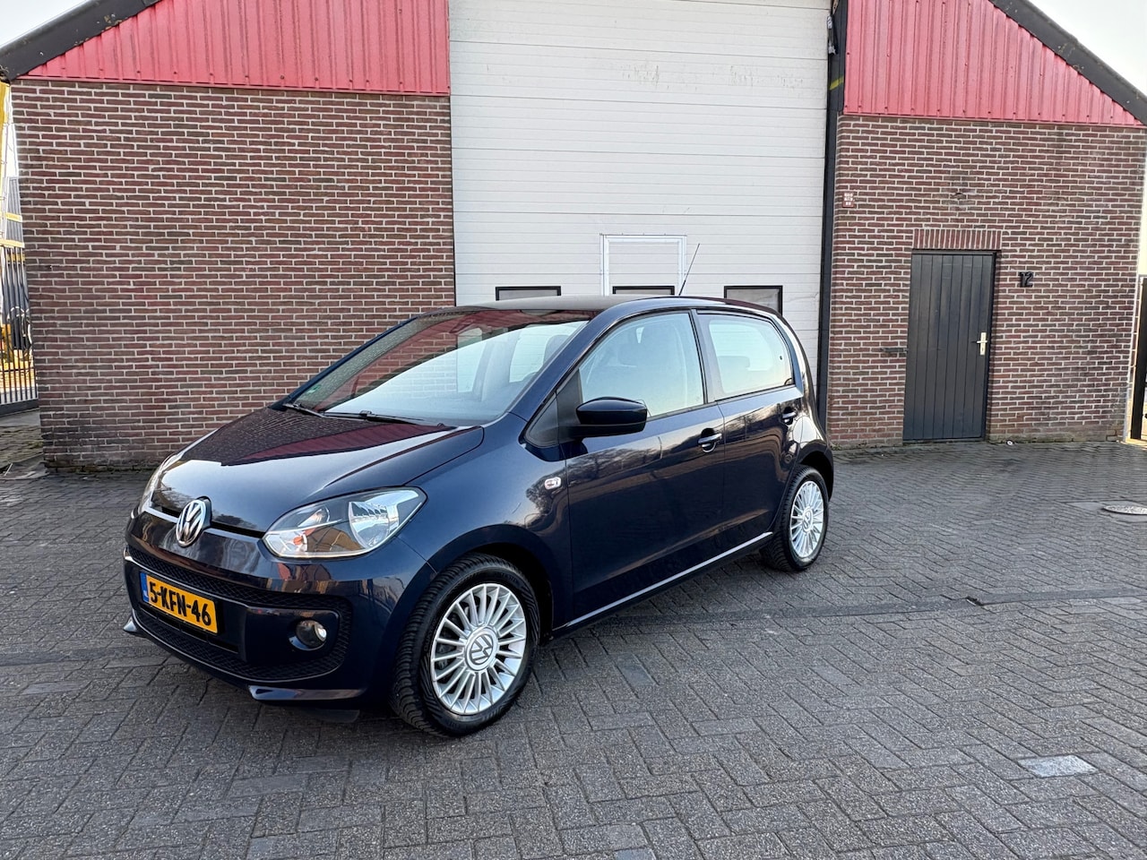 Volkswagen Up! - 1.0 high up! BlueMotion Airco G.O.H - AutoWereld.nl
