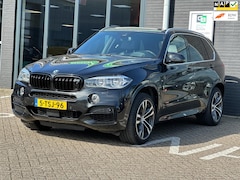 BMW X5 - M50d/M-PAKKET/PANO-DAK/LEDER/CAMERA/NL-AUTO NAP