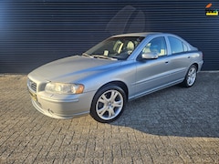 Volvo S60 - - 2.5T Drivers Edition | 209PK | NAV | LEDER | PDC