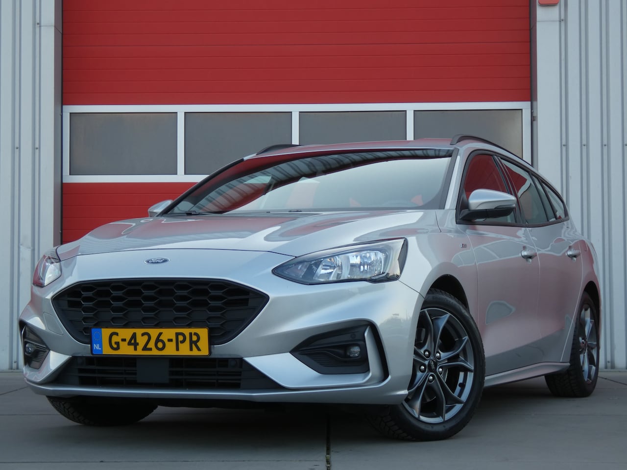 Ford Focus Wagon - 1.0 EcoBoost Hybrid ST Line Business/ lage km/ zeer mooi! - AutoWereld.nl