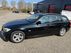 BMW 3-serie Touring - 318d Corporate Lease Business Line