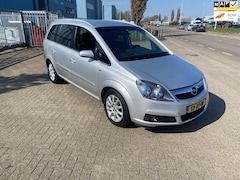 Opel Zafira - 1.8 Executive