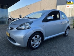 Toyota Aygo - 1.0-12V + AIRCO BJ 7-2008 APK 3-2026