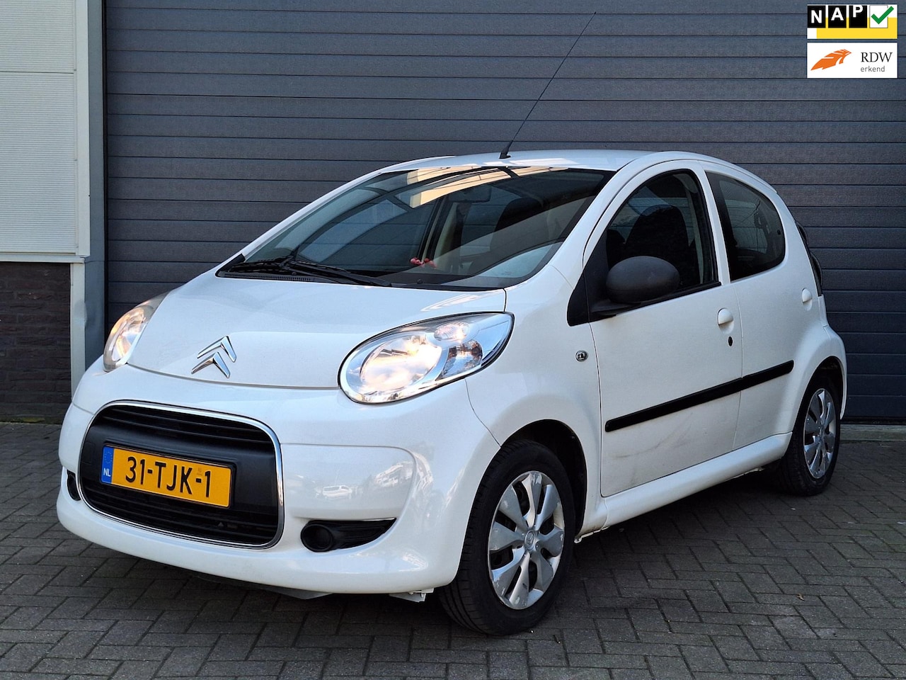 Citroën C1 - | 1.0-12V Selection | Airco | - AutoWereld.nl