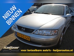 Opel Vectra - 1.6-16V Diamond