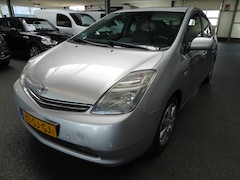 Toyota Prius - 1.5 VVT-i