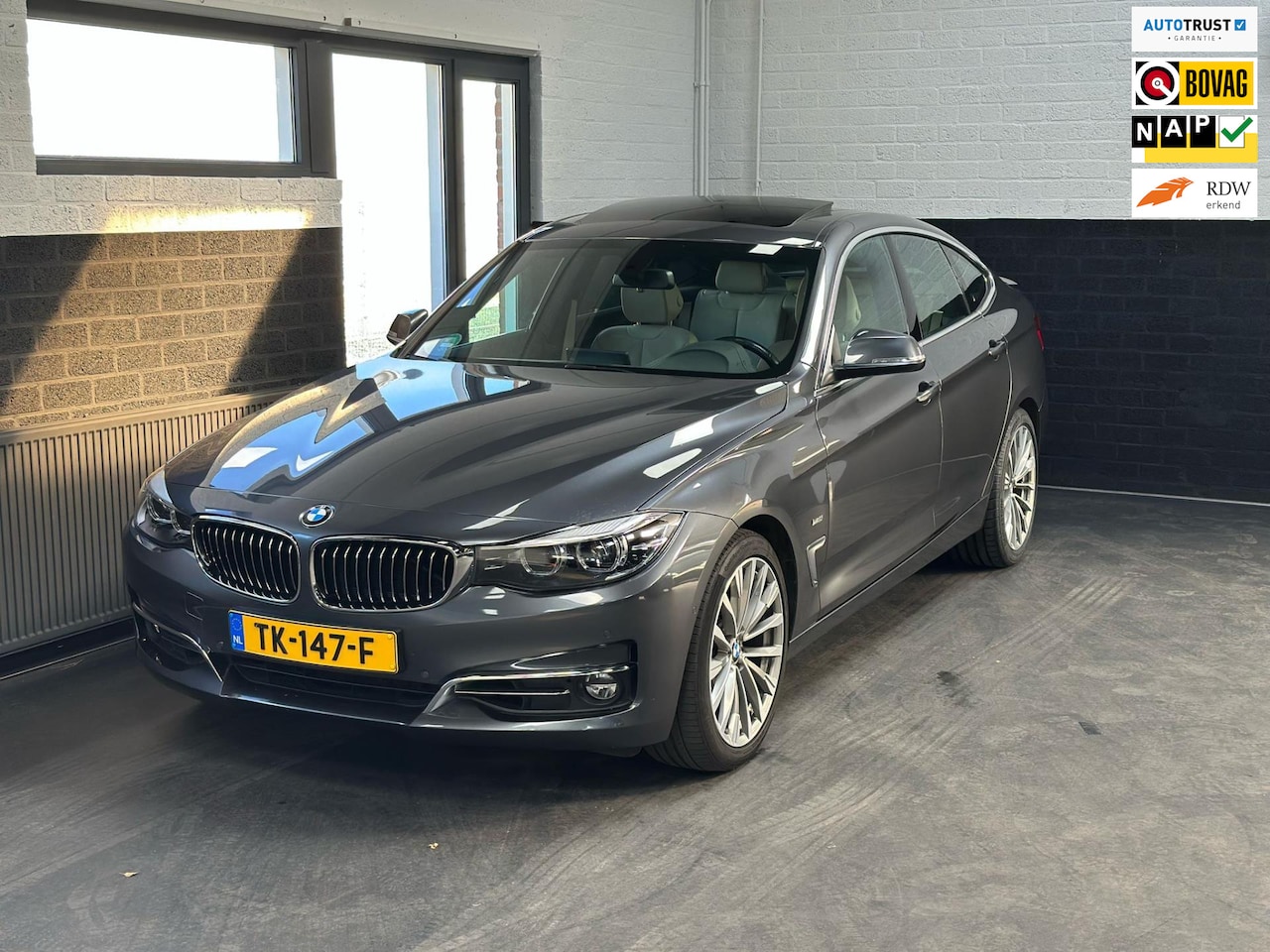 BMW 3-serie Gran Turismo - 320i High Executive Luxury Line, Sportinterieur, Pano, Camera, Led, Leder, NL Auto, Zeer m - AutoWereld.nl