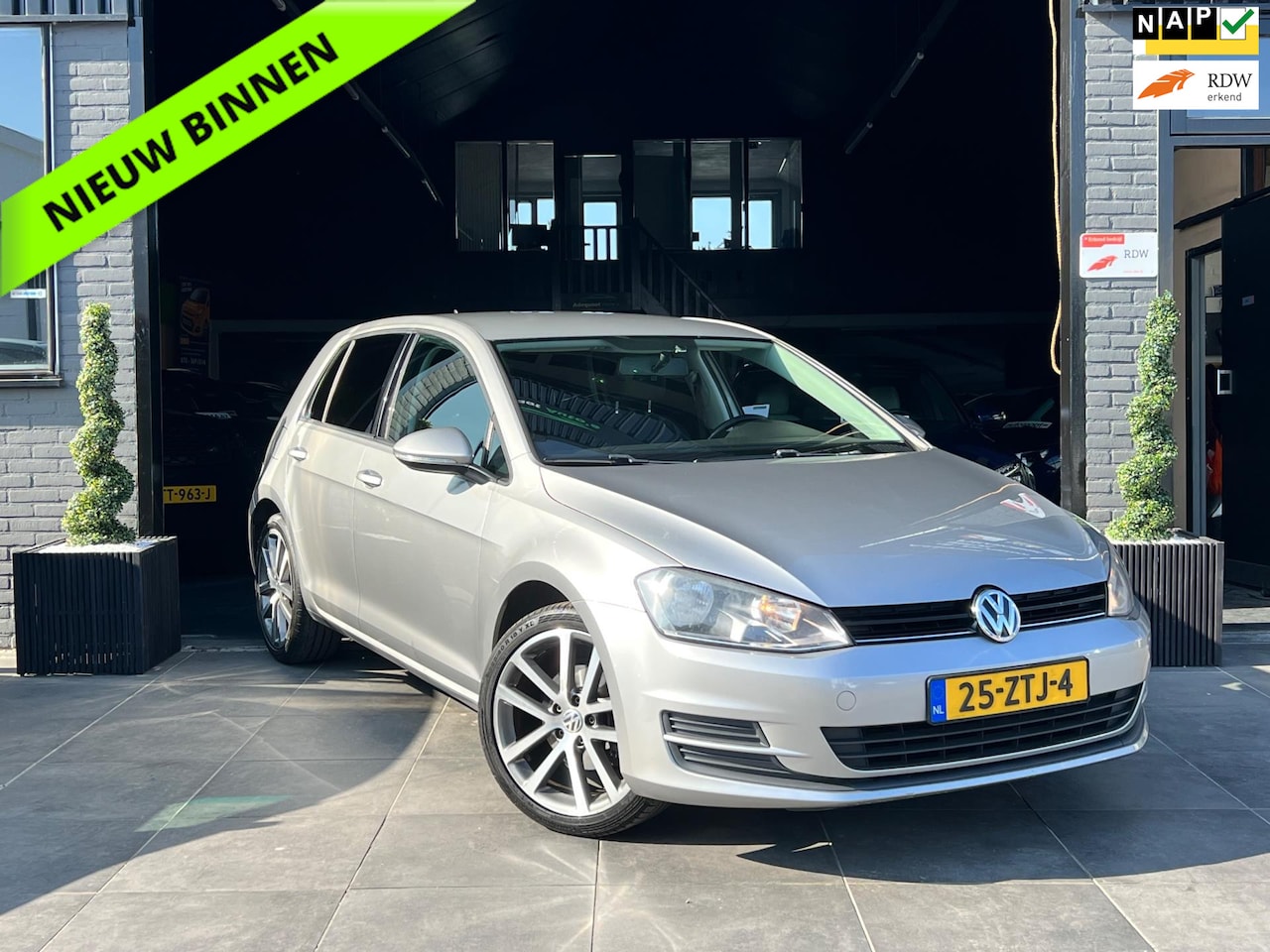 Volkswagen Golf - 1.2 TSI|Cruise|Airco|5DR|2e eig|NAP|APK|Navi - AutoWereld.nl