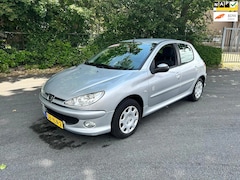 Peugeot 206 - 1.4 Génération