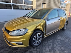 Volkswagen Golf - 1.0 TSI Highline Golf 7.5