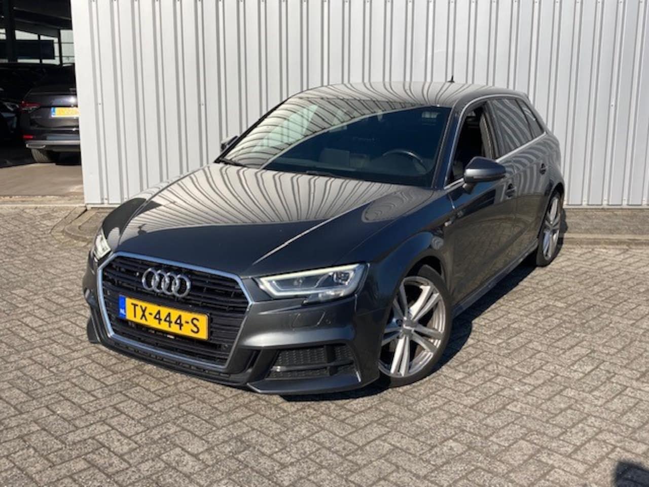 Audi A3 Sportback - 30 TFSI Sport S Line Edition 116pk | Cruise control | Navigatie | Camera achter | Parkeers - AutoWereld.nl