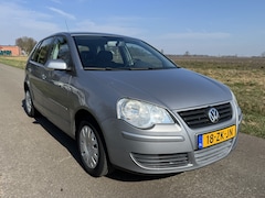 Volkswagen Polo - 1.4-16V Optive AIRCO/5-DRS/NL-AUTO