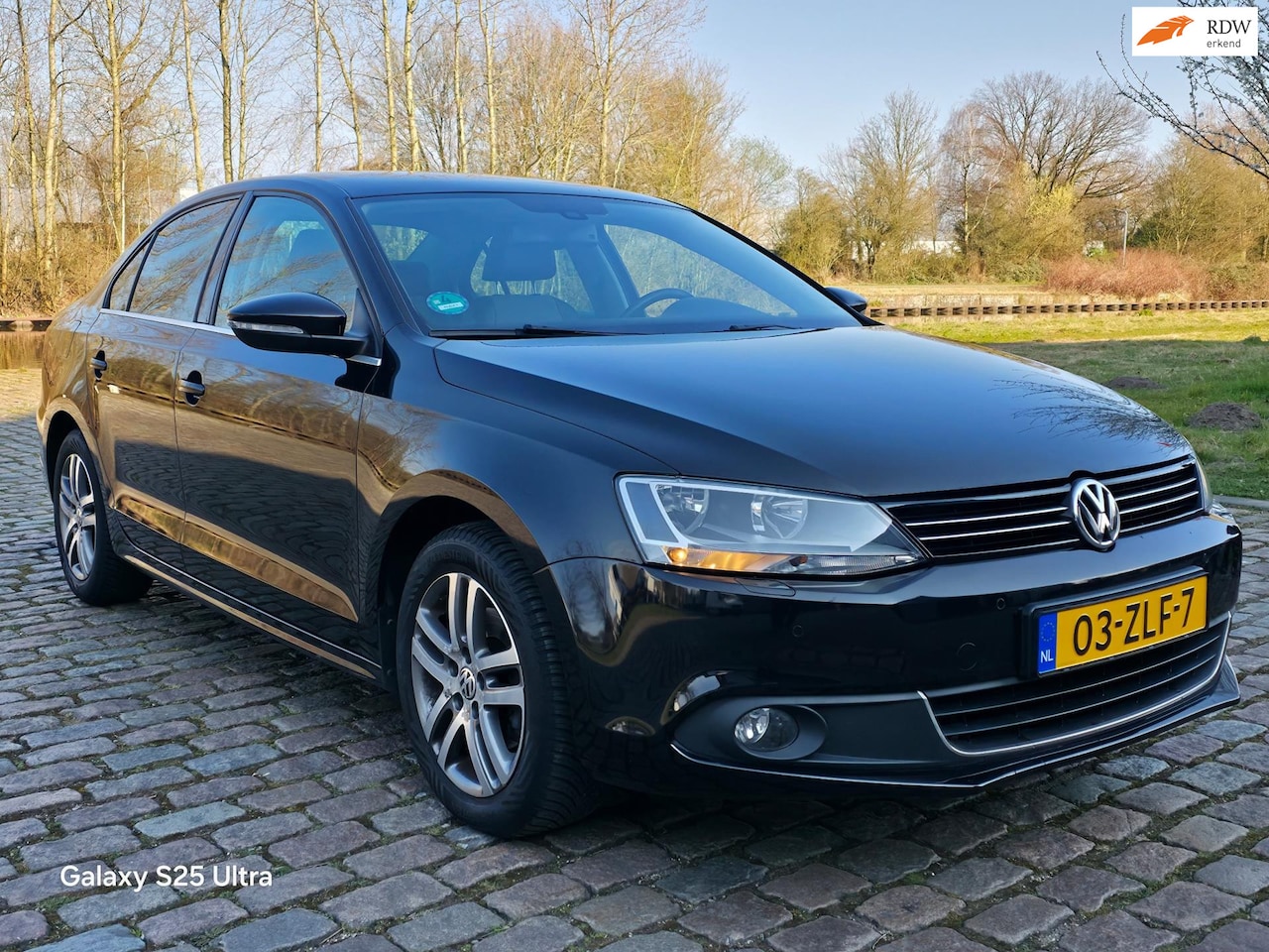 Volkswagen Jetta - 1.4 TSI High Executive Line Automaat DSG airco cruis control navigatie trekhaak - AutoWereld.nl