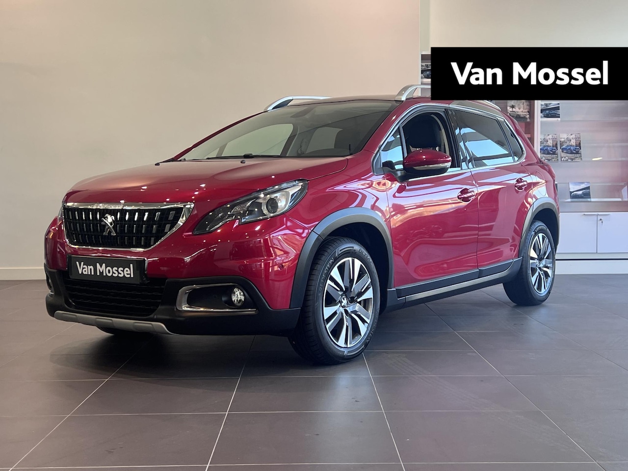 Peugeot 2008 - 1.2 PureTech Allure | Automaat | Panoramadak | Camera | Zeer compleet! - AutoWereld.nl