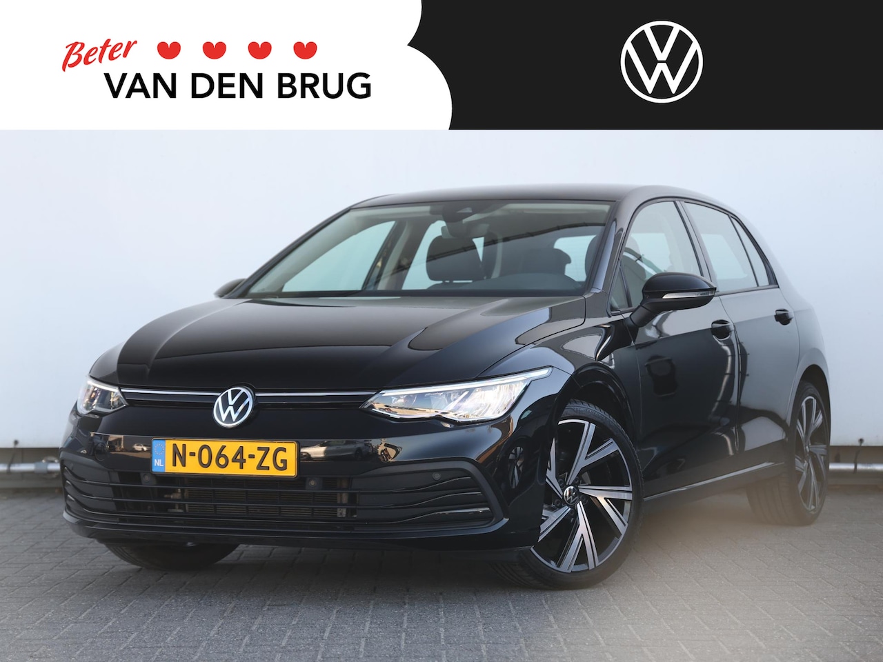 Volkswagen Golf - 1.0 TSI Life 1.0 | 110pk | 18" lm velgen | Navi via App connect | DAB+ | Stoelverwarming | - AutoWereld.nl