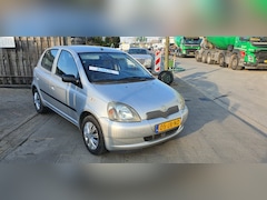 Toyota Yaris - 1.3-16V VVT-i YORIN