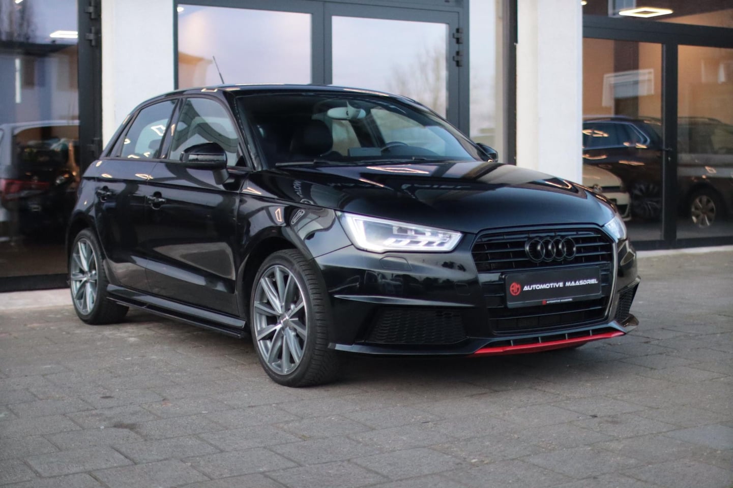 Audi A1 Sportback - 1.0 TFSI S-Line|Xenon|LED|Navi|PDC|CruiseControl|Bluetooth|DSG - AutoWereld.nl