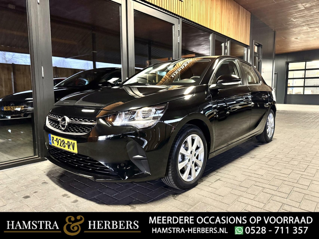 Opel Corsa - 1.2 zwart - AutoWereld.nl