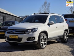 Volkswagen Tiguan - 1.4 TSI Sport&Style R-line Edition Automaat/Pano