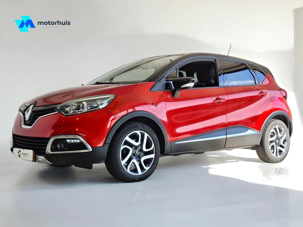 Renault Captur - TCe 120pk EDC Helly Hansen AUTOMAAT NAVI CAMERA TREKHAAK - AutoWereld.nl