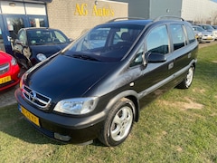 Opel Zafira - 2.2-16V Elegance 7 persoons