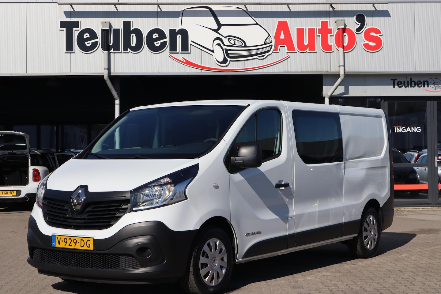 Renault Trafic - 1.6 dCi T29 L2H1 DC Comfort Energy Trekhaak, Airco, Navigatie, Cruise control - AutoWereld.nl